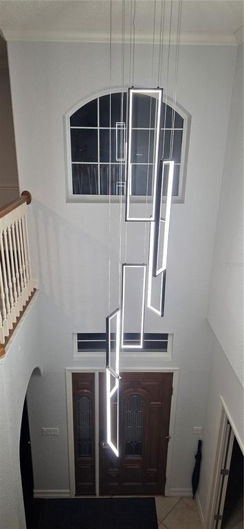 Image 10 of property listing at 10021 HART BRANCH CIRCLE, Orlando, FL 32832