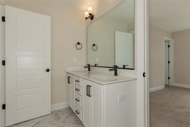1728 Eastover Drive, Kernersville, NC 27284