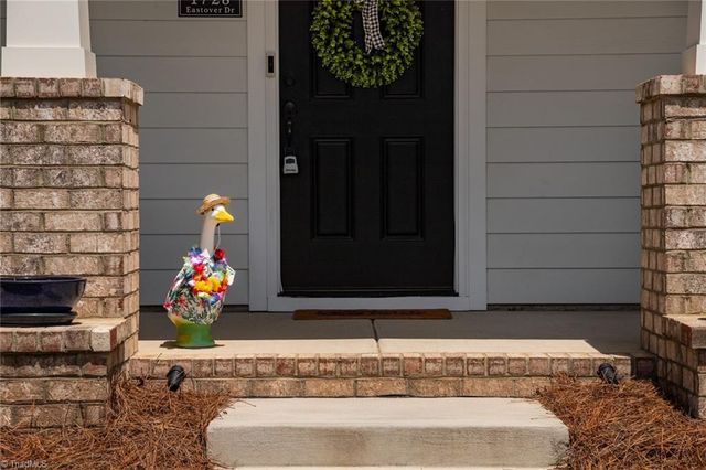 1728 Eastover Drive, Kernersville, NC 27284