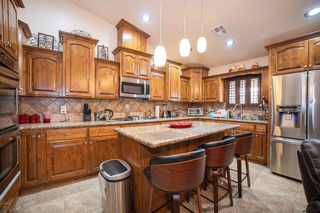 2425 N David Riedel Blvd, San Luis, AZ 85336