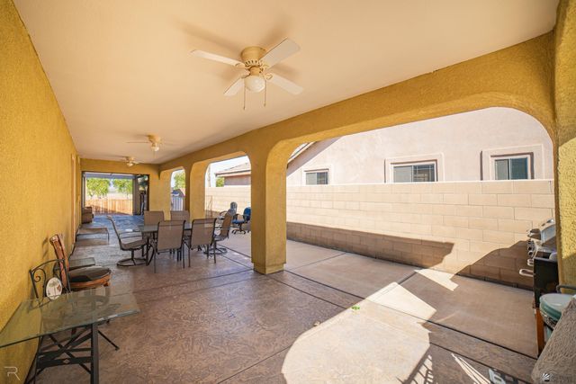 2425 N David Riedel Blvd, San Luis, AZ 85336