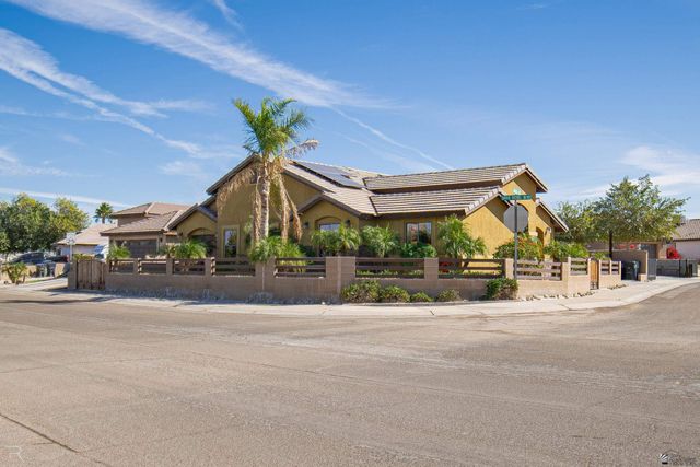 2425 N David Riedel Blvd, San Luis, AZ 85336