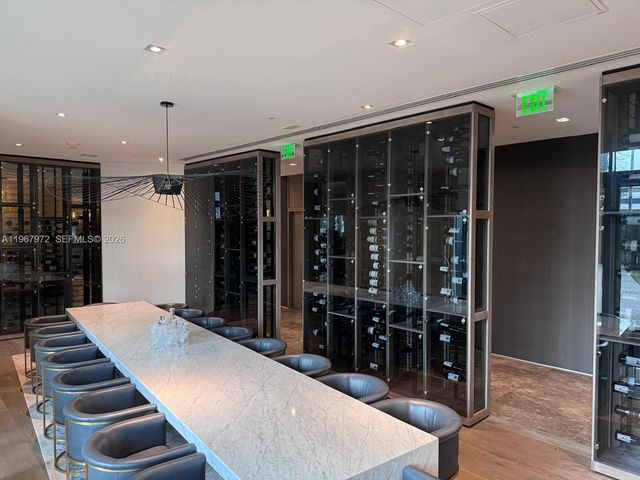 650 NE 32nd St 2507, Miami, FL 33137