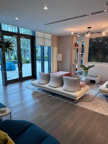 650 NE 32nd St 2507, Miami, FL 33137