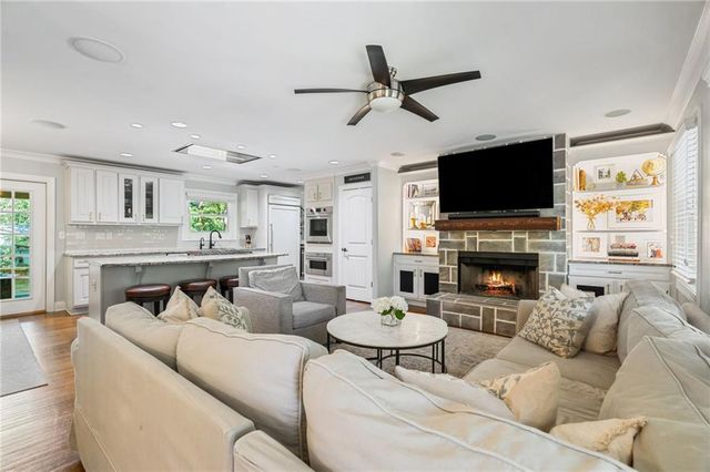2630 Cove Circle NE, Atlanta, GA 30319