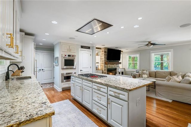 2630 Cove Circle NE, Atlanta, GA 30319