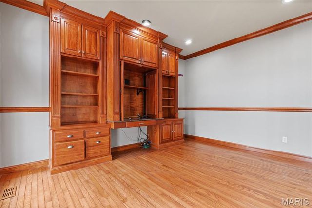 1317 Renaissance Place, St Charles, MO 63304