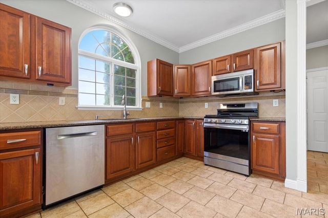 1317 Renaissance Place, St Charles, MO 63304