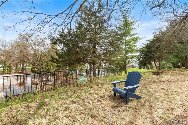 1317 Renaissance Place, St Charles, MO 63304