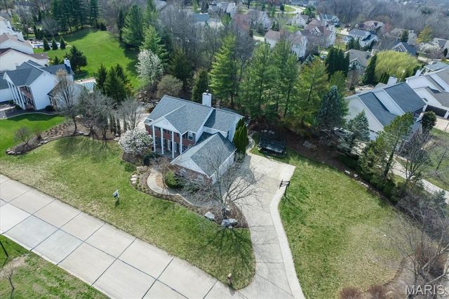 1317 Renaissance Place, St Charles, MO 63304