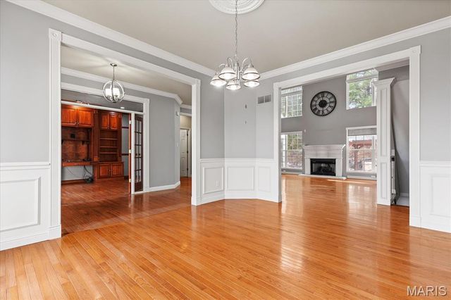 1317 Renaissance Place, St Charles, MO 63304