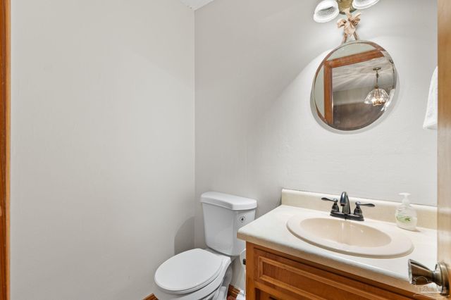 2625 Wilde Lake Blvd, Pensacola, FL 32526