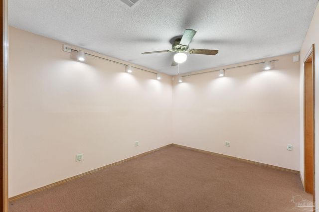 2625 Wilde Lake Blvd, Pensacola, FL 32526