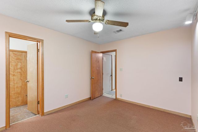 2625 Wilde Lake Blvd, Pensacola, FL 32526