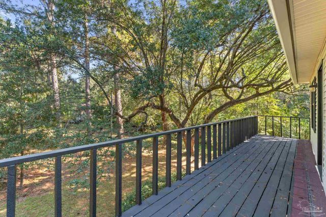 2625 Wilde Lake Blvd, Pensacola, FL 32526