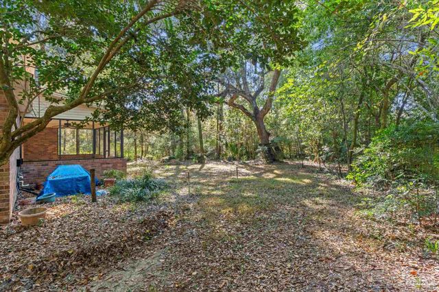 2625 Wilde Lake Blvd, Pensacola, FL 32526