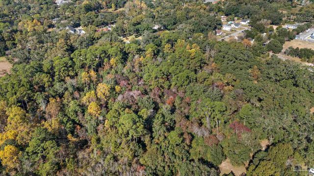 2625 Wilde Lake Blvd, Pensacola, FL 32526