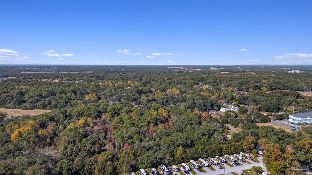 2625 Wilde Lake Blvd, Pensacola, FL 32526
