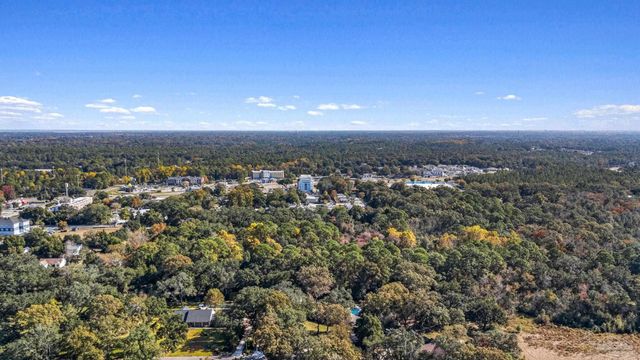 2625 Wilde Lake Blvd, Pensacola, FL 32526