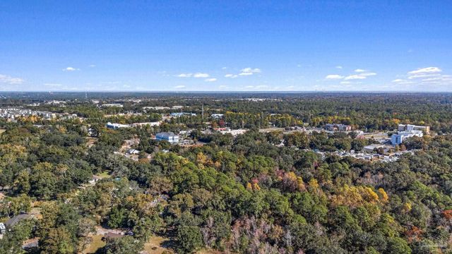 2625 Wilde Lake Blvd, Pensacola, FL 32526