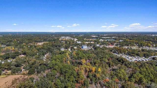 2625 Wilde Lake Blvd, Pensacola, FL 32526