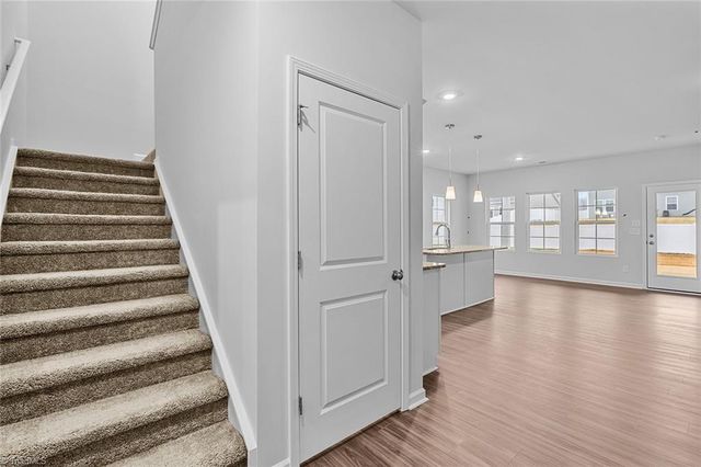 159 Candytuft Court, Lexington, NC 27295