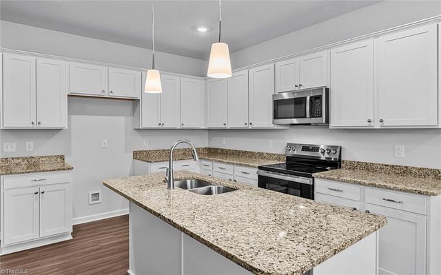 159 Candytuft Court, Lexington, NC 27295