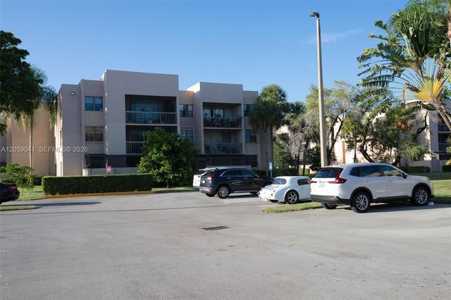 10425 SW 112 Avenue 325, Miami, FL 33176