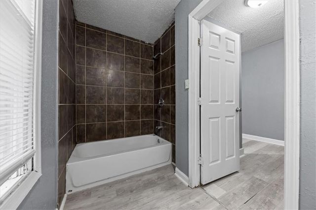1108 S 39th Street, Kansas City, KS 66106