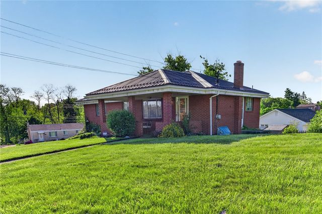 105 Flicker Dr, Mckees Rocks, PA 15136