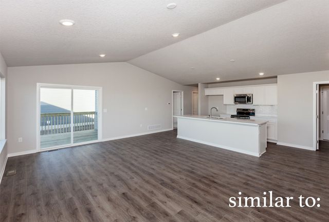 707 NE Doe Pointe Drive, Ankeny, IA 50021