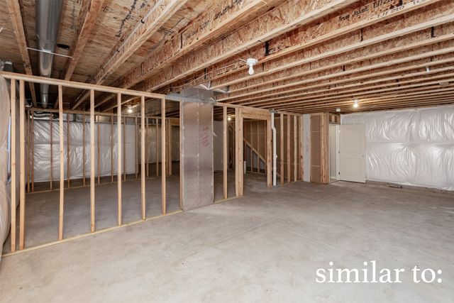 707 NE Doe Pointe Drive, Ankeny, IA 50021