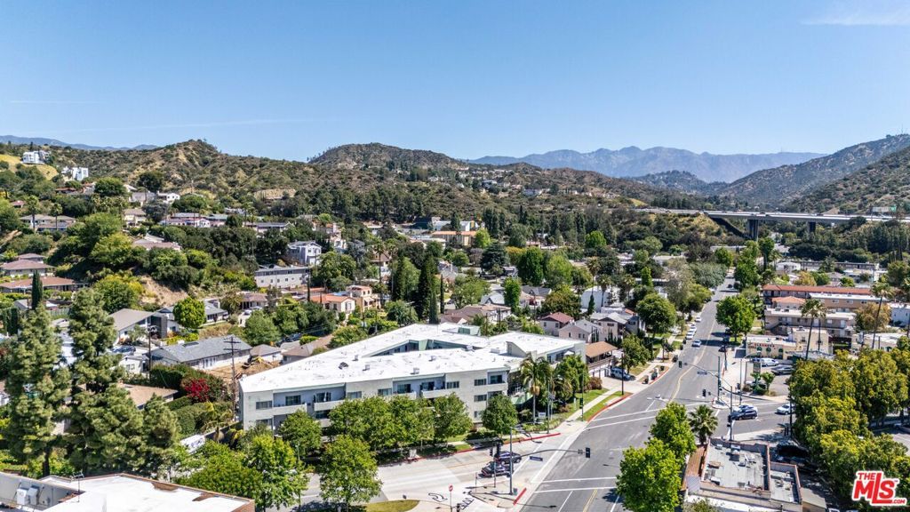 Image 1 of property listing at 1595 E Chevy Chase Drive, Glendale, CA 91206