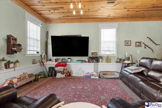 3568 Sardis Hwy, Timmonsville, SC 29161