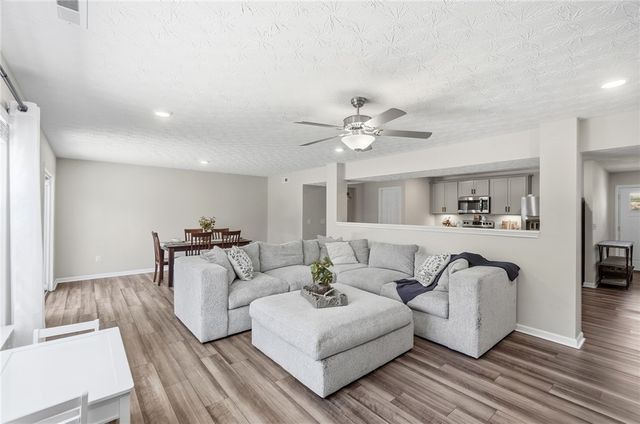 117 Settlers Trail, Union, OH 45322