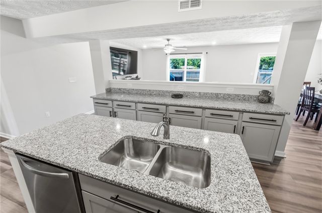 117 Settlers Trail, Union, OH 45322