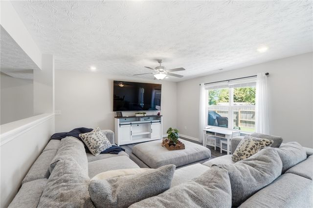 117 Settlers Trail, Union, OH 45322