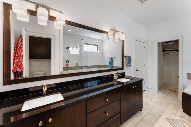 1507 Sandman Street, Houston, TX 77007