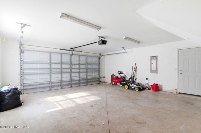 4430 Flagship Avenue SE, Southport, NC 28461