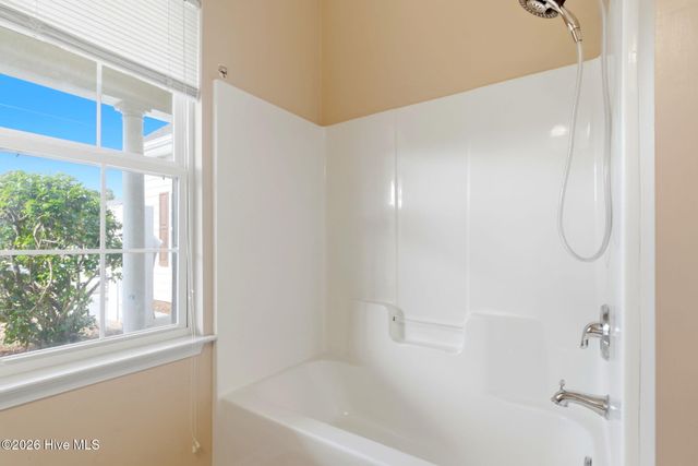 4430 Flagship Avenue SE, Southport, NC 28461