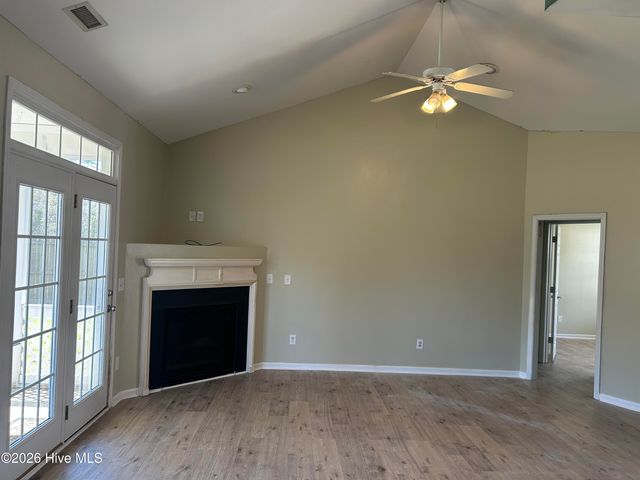4430 Flagship Avenue SE, Southport, NC 28461