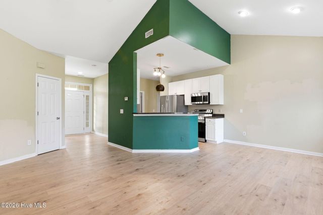 4430 Flagship Avenue SE, Southport, NC 28461