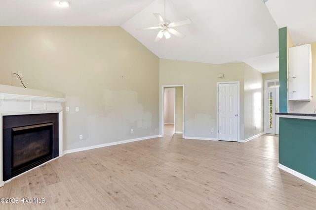 4430 Flagship Avenue SE, Southport, NC 28461