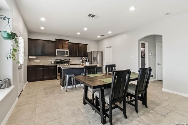8120 Dublin Forest, San Antonio, TX 78253