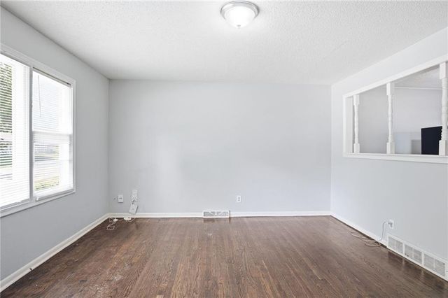 8602 E 110th Street, Kansas City, MO 64134