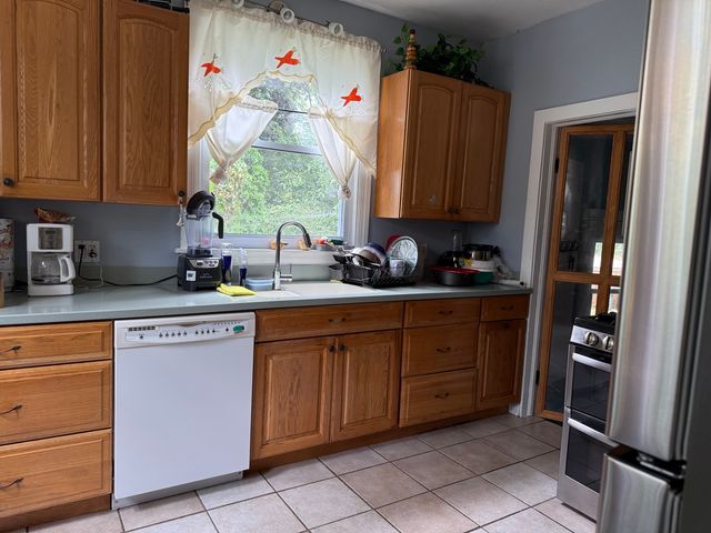 151 Conde Street, West Chicago, IL 60185
