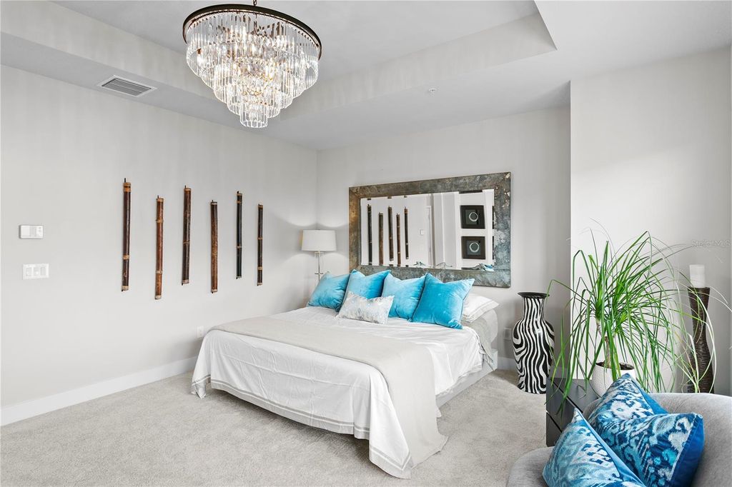 Image 11 of property listing at 2511 N GRADY AVENUE 17, Tampa, FL 33607