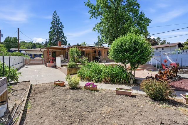 1317 NW Prospect Avenue, Grants Pass, OR 97526