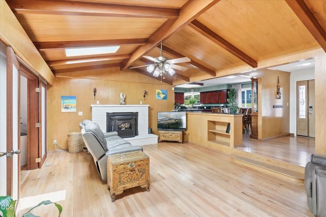1317 NW Prospect Avenue, Grants Pass, OR 97526