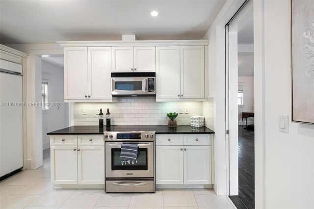 550 Loretto Ave 16, Coral Gables, FL 33146